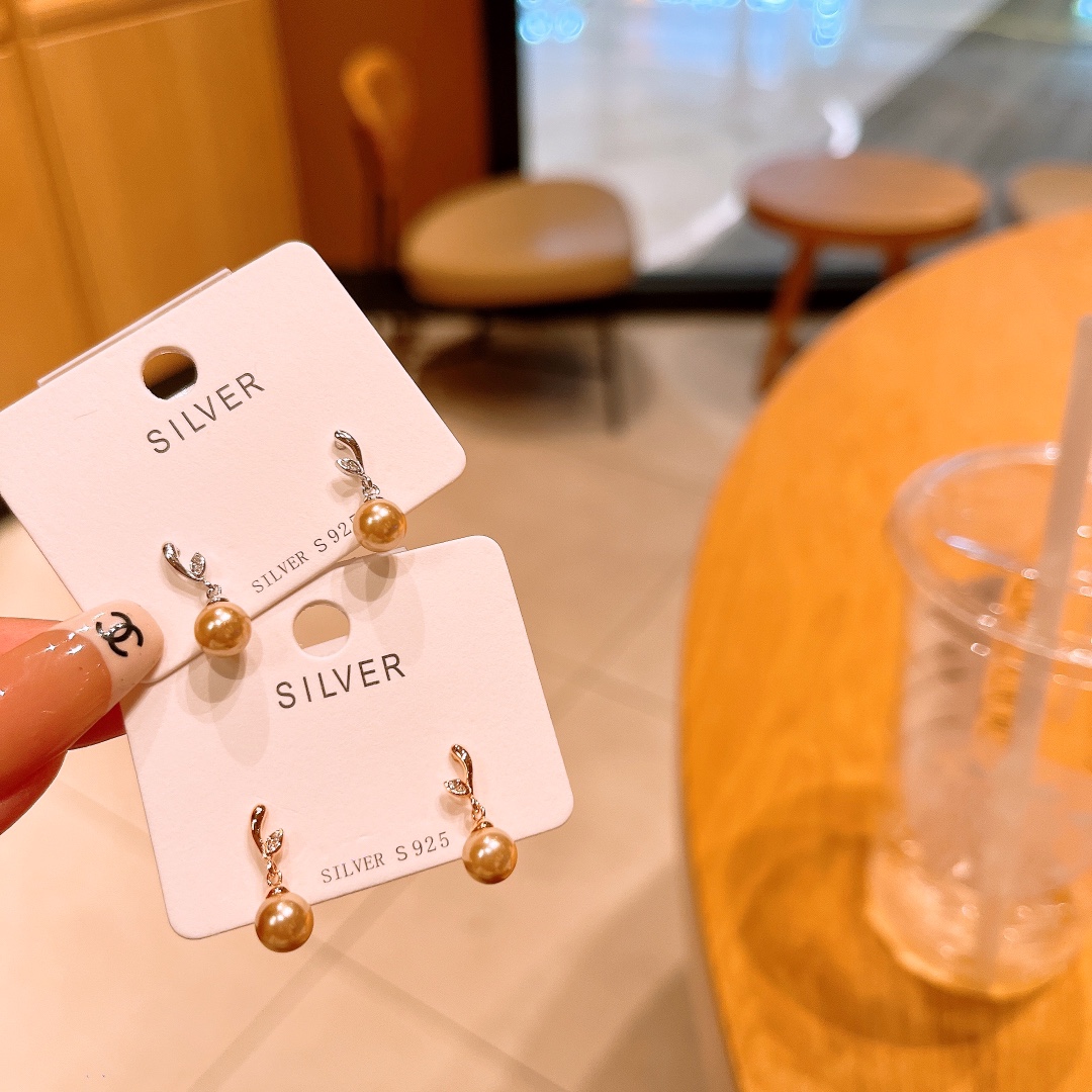 Solid Silver Earrings Artistic New Year Gold