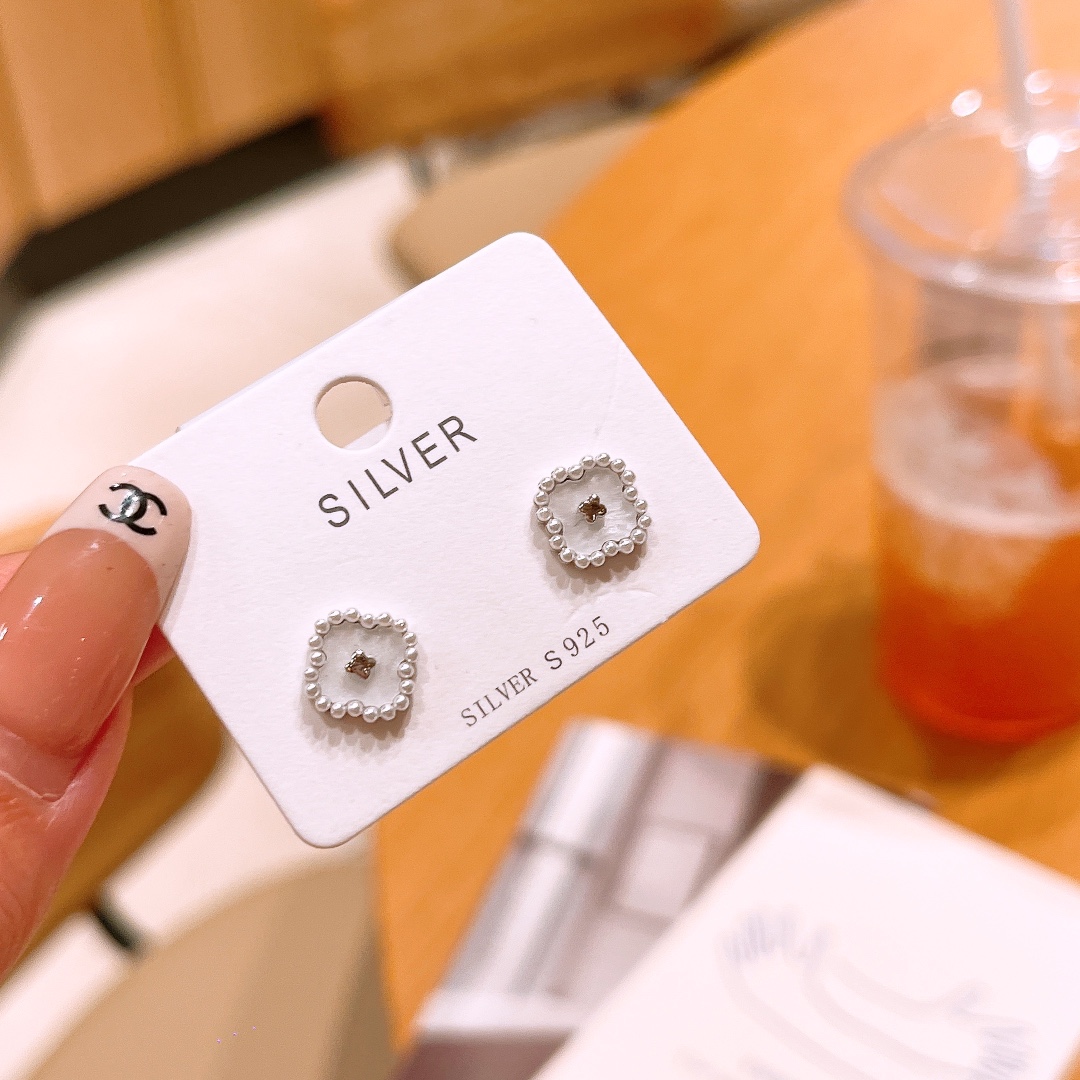 高級感925シルバーイヤリングシルバー 自分へのご褒美