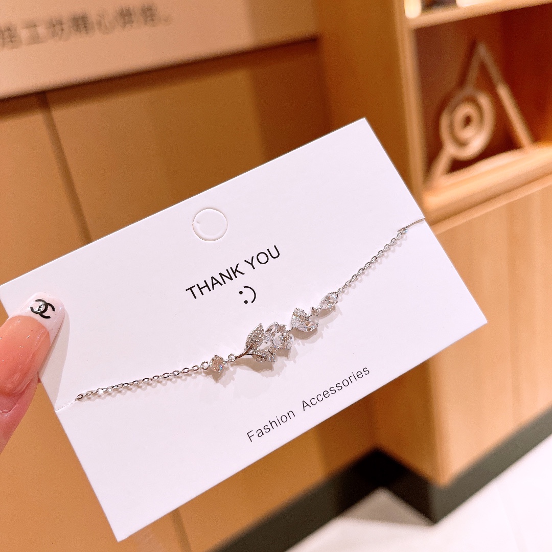 知性的純銀ブレスレットシルバー 春節