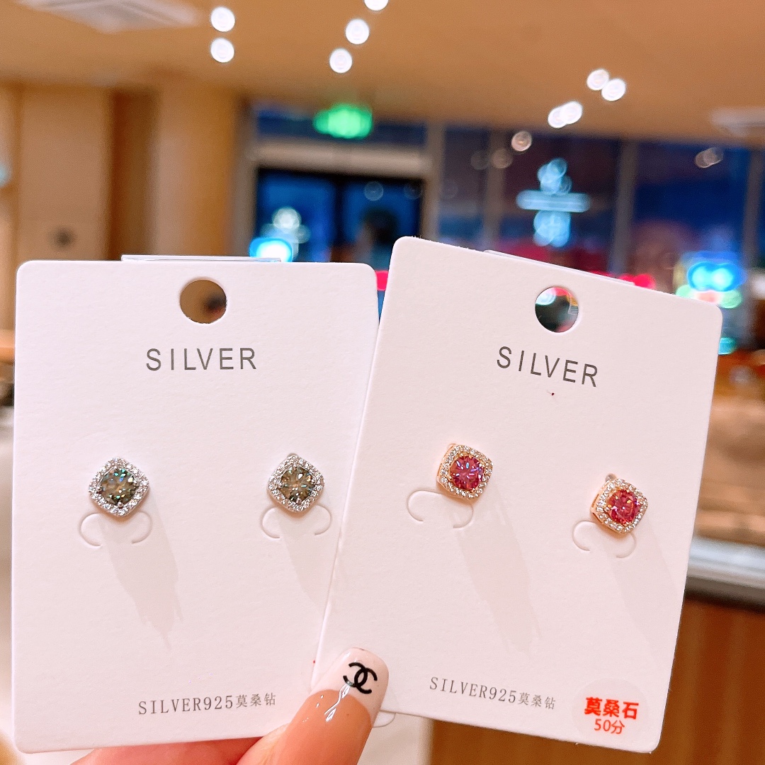 幻想的純銀モアッサナイトリングゴールド 旅行