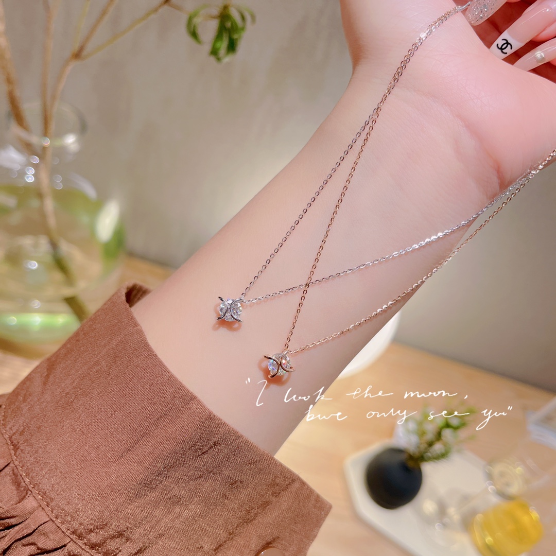 High Polish Silver Moissanite Necklace Sweet & Cool Office Silver