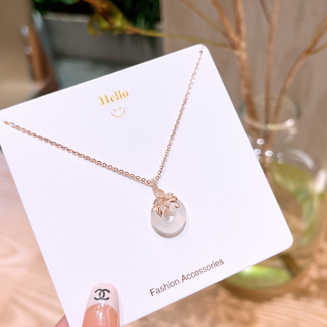 アーティスティックアレルギー対応シルバーネックレスゴールド ギフト