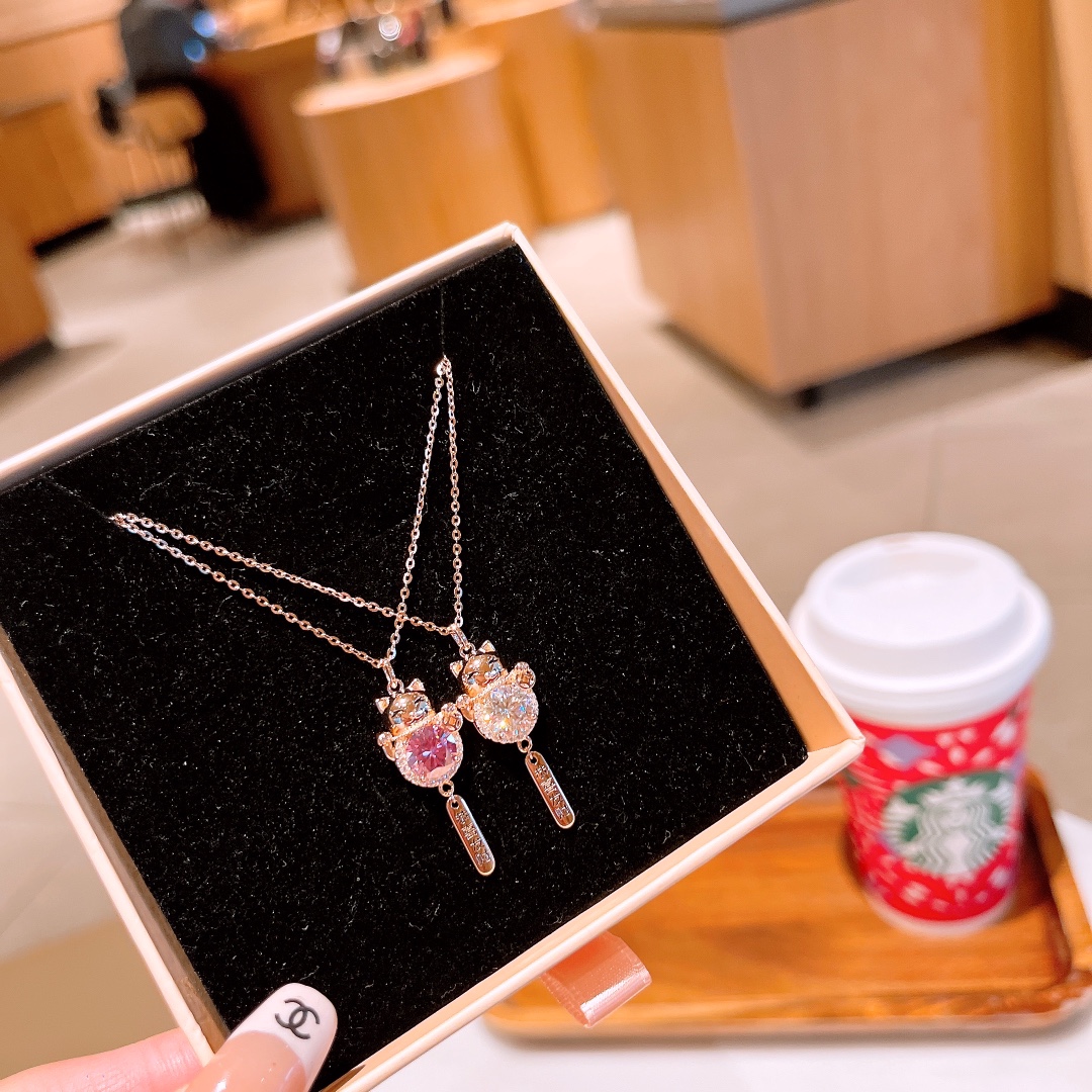 High Polish Silver Moissanite Necklace Forest Christmas Silver