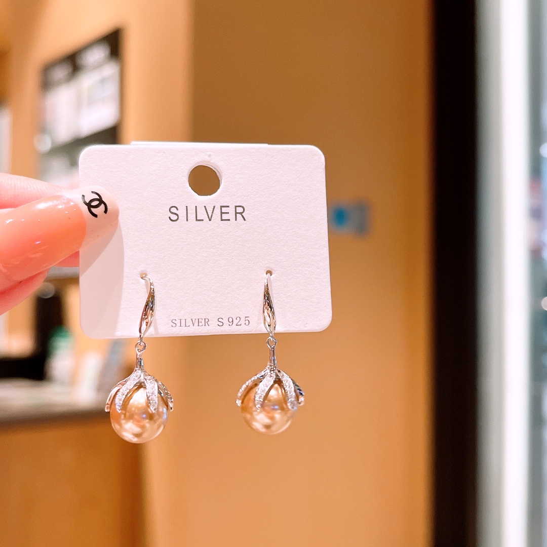 清純アレルギー対応シルバードロップ＆スレッドイヤリングシルバー 自分へのご褒美