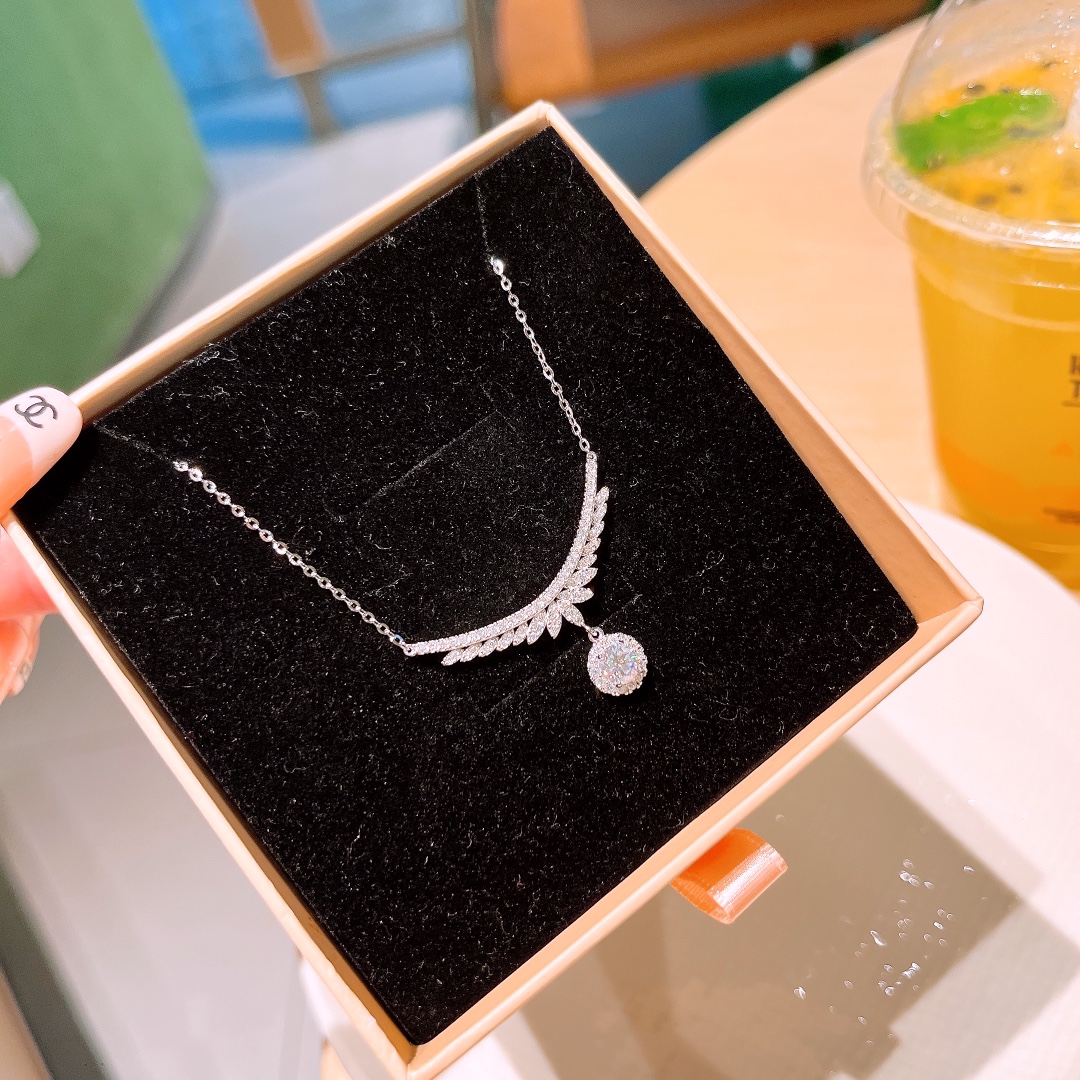 925 Silver Moissanite Necklace Artistic Self-love Gold