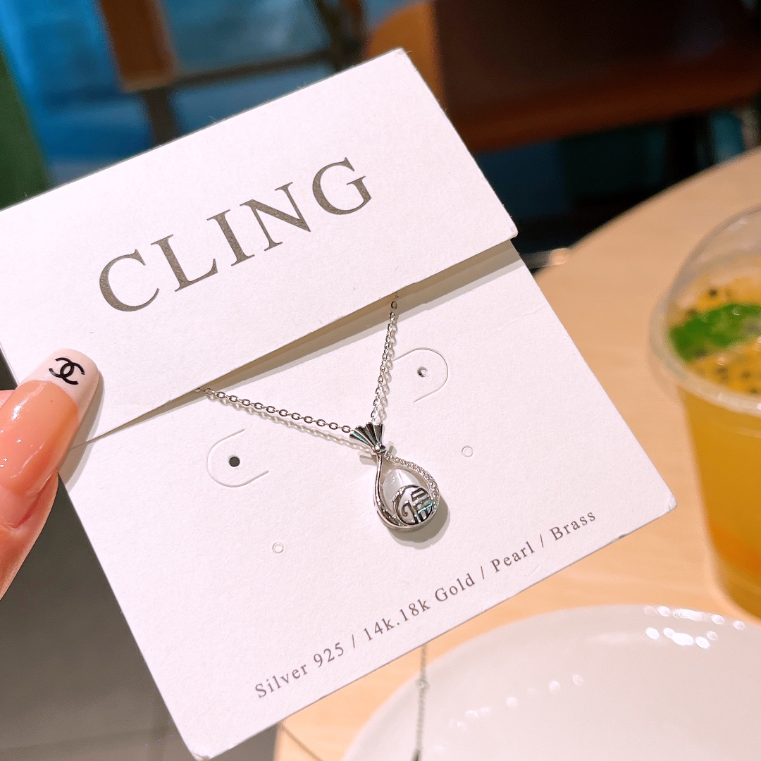 High Polish Silver Necklace Girly Engagement Gold