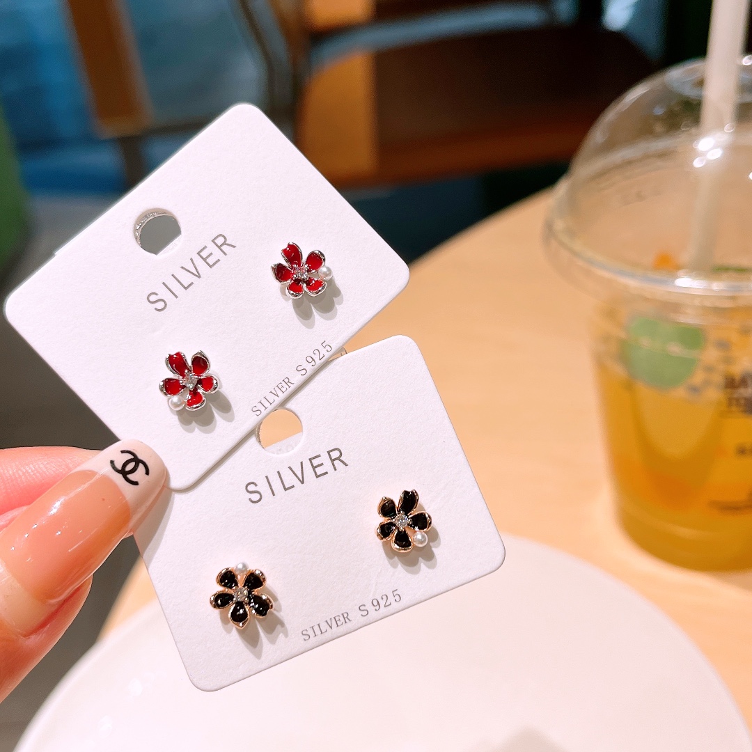 Hypoallergenic Silver Earrings Playful Engagement Silver