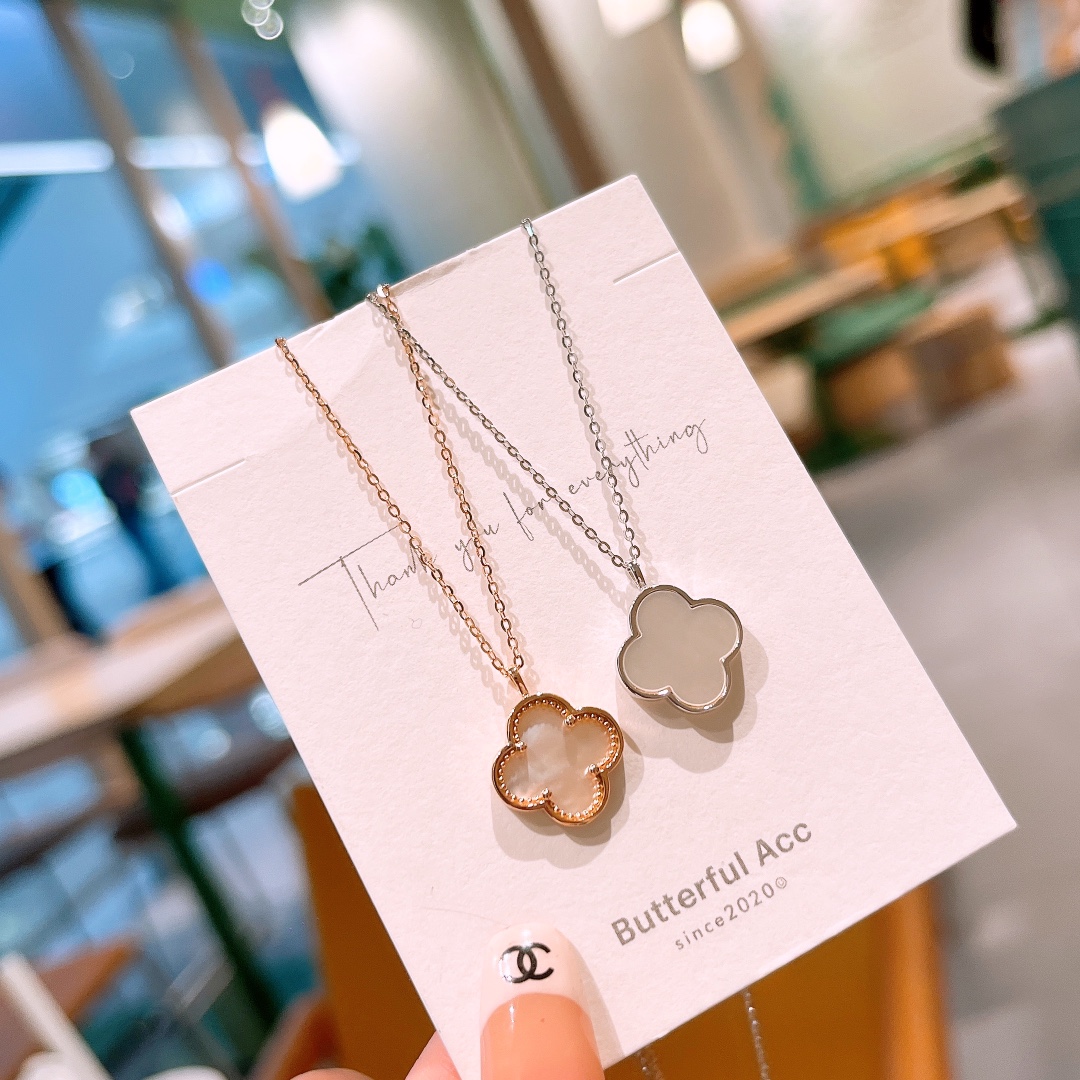 幻想的ファインシルバーネックレスゴールド 親友へのプレゼント