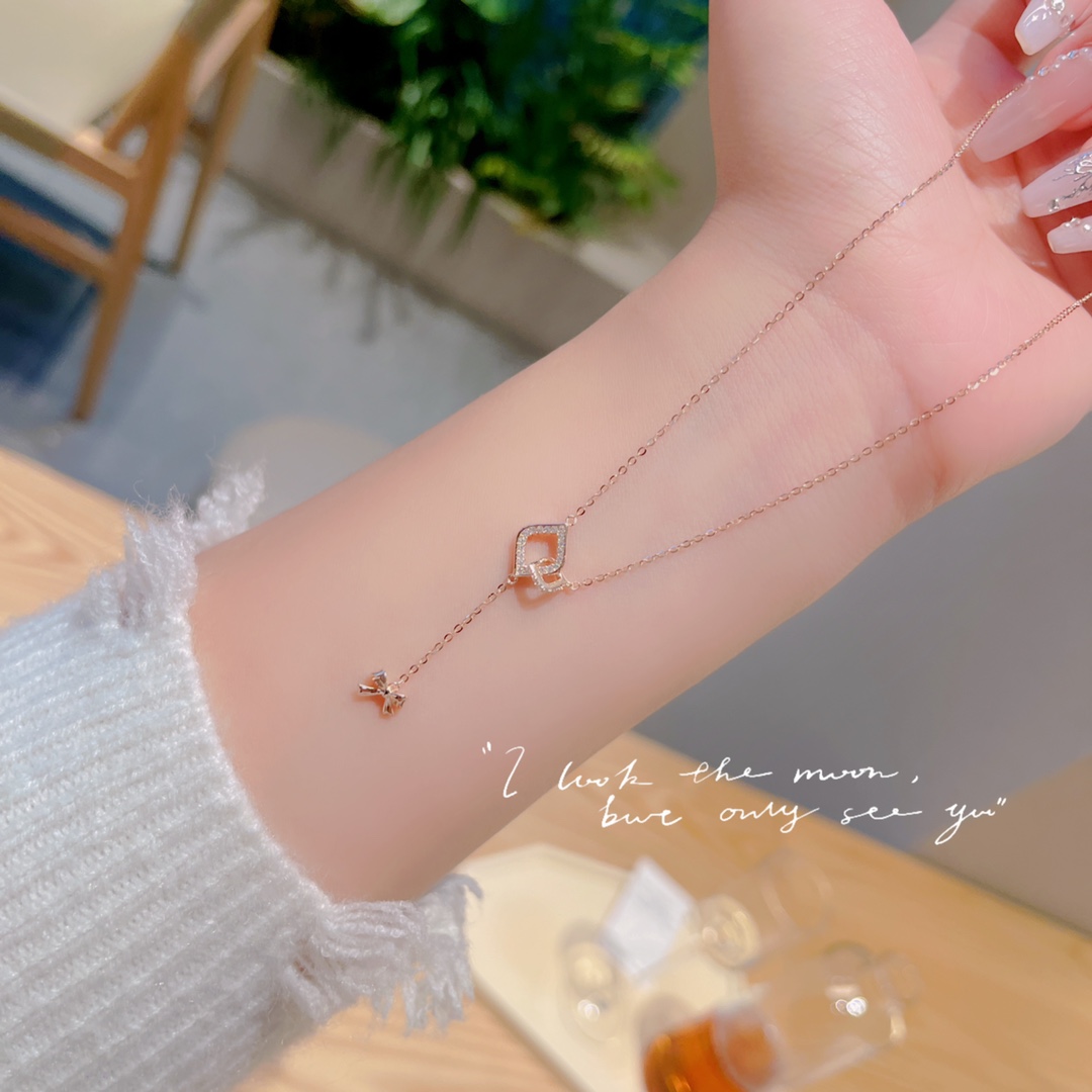 Fine Silver Necklace Artistic Office Gold