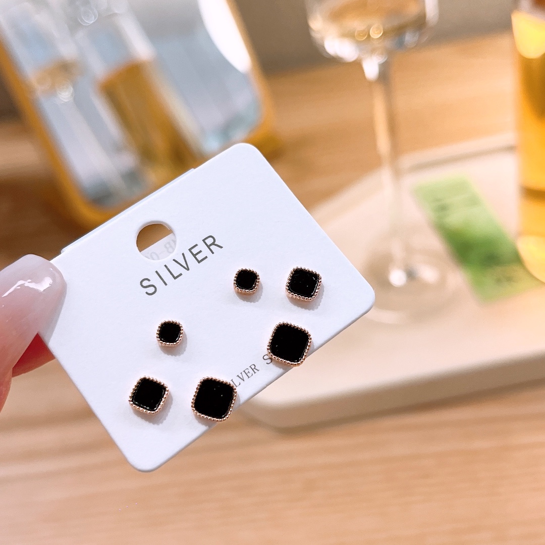 Hypoallergenic Silver Earrings Forest Date Night Silver