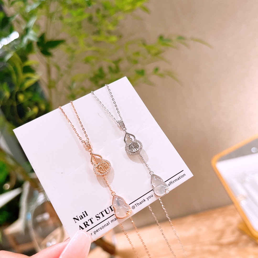 Hypoallergenic Silver Necklace Chic Bestie Gift Silver