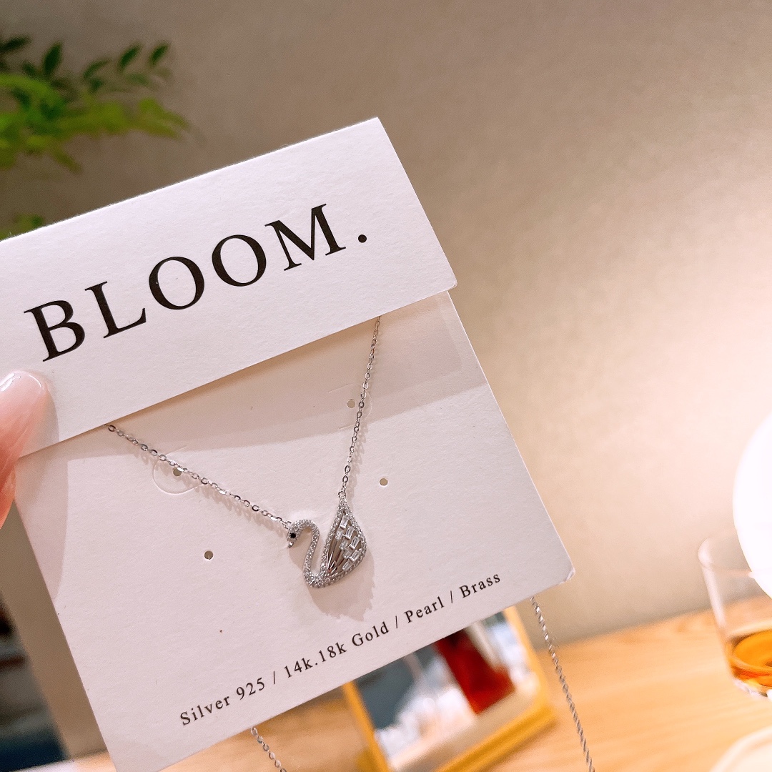 Low Allergy Silver Necklace Gentle Self-love Gold