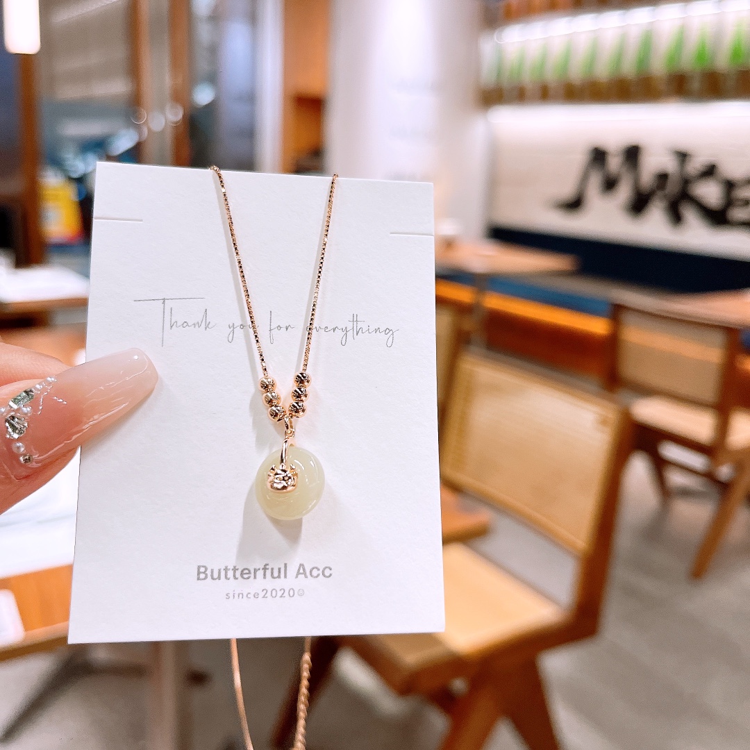 Hypoallergenic Silver Hetian Jade Necklace Artistic Confession Gold