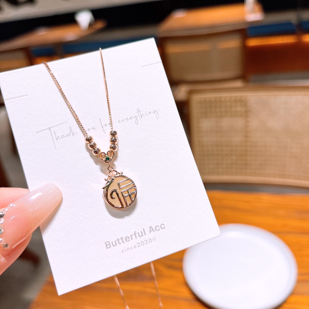 Hypoallergenic Silver Hetian Jade Necklace Gentle Bestie Gift Silver