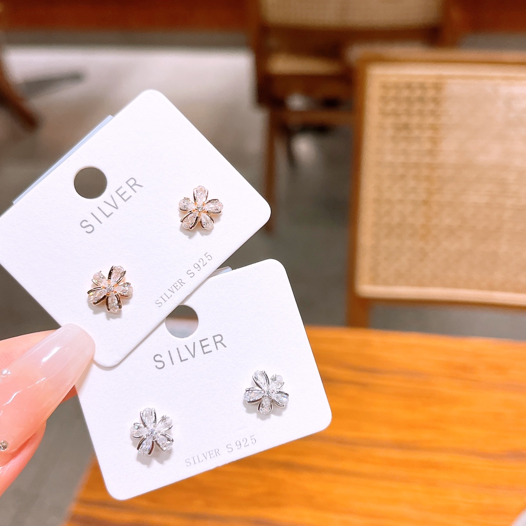 インスタ風高品質シルバーイヤリングゴールド 卒業