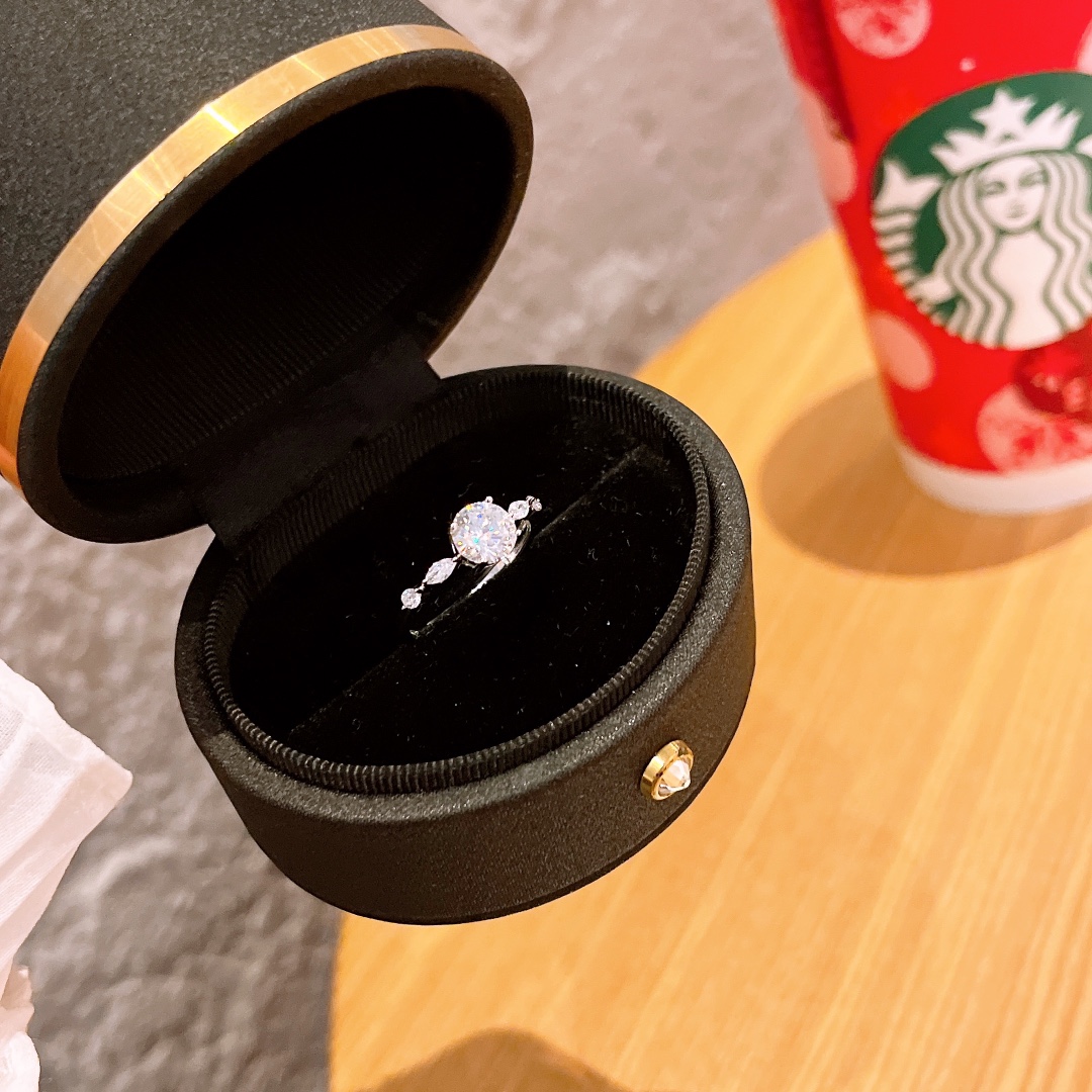 Nickel Free Silver Moissanite Ring Artistic Self-love Silver