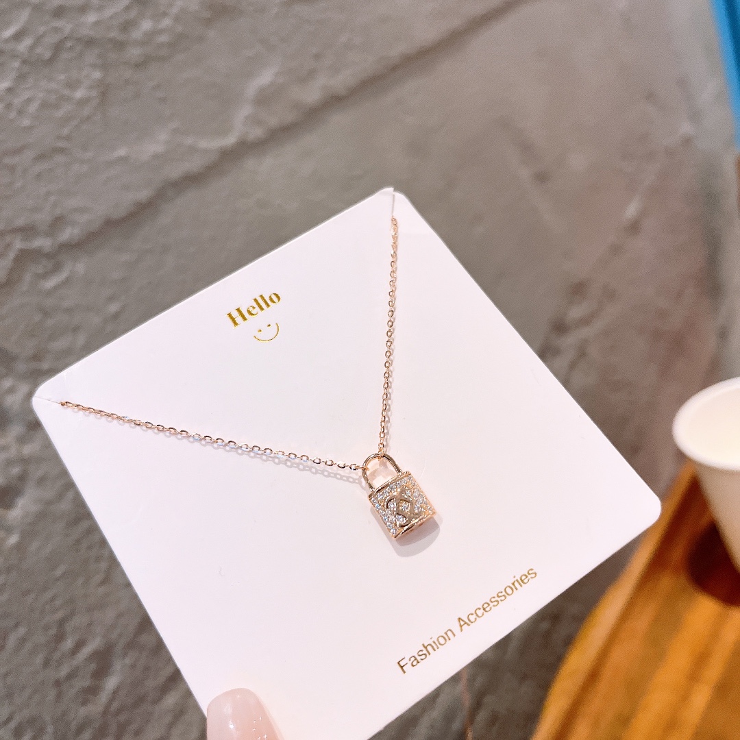 Fine Silver Necklace Lively Engagement Gold