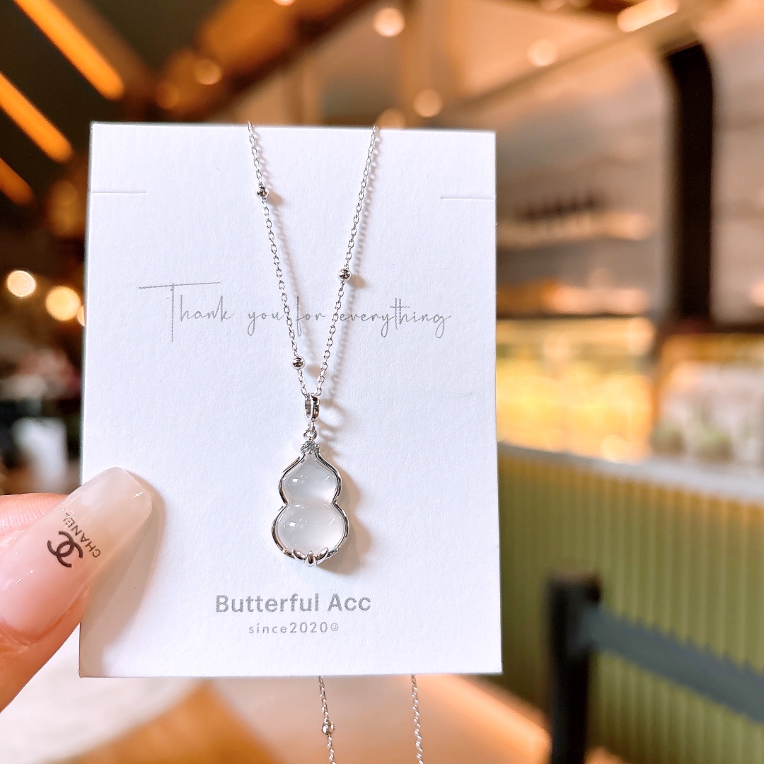 Hypoallergenic Silver Necklace Elegant Birthday Gold