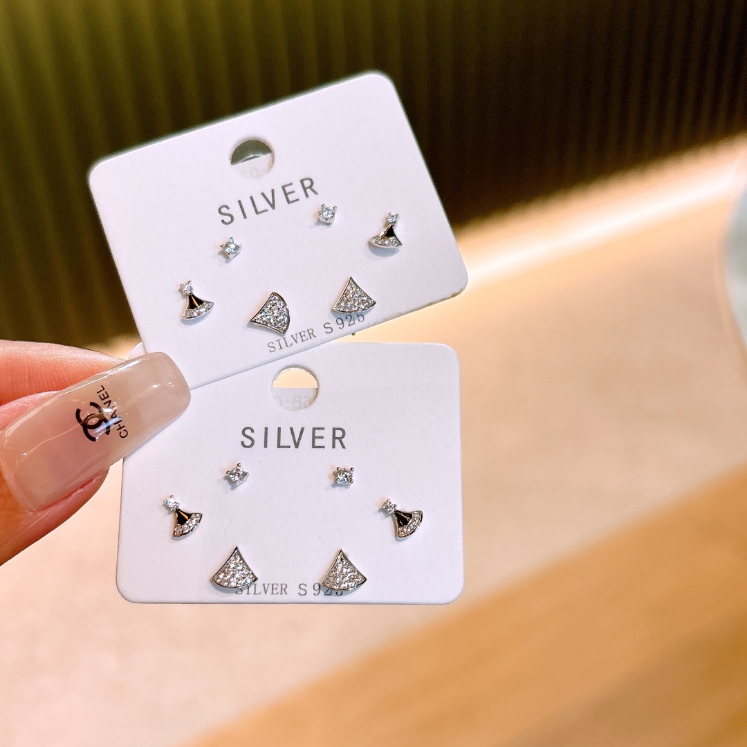 S925 Sterling Silver Earrings Sweet & Cool Everyday Wear Silver