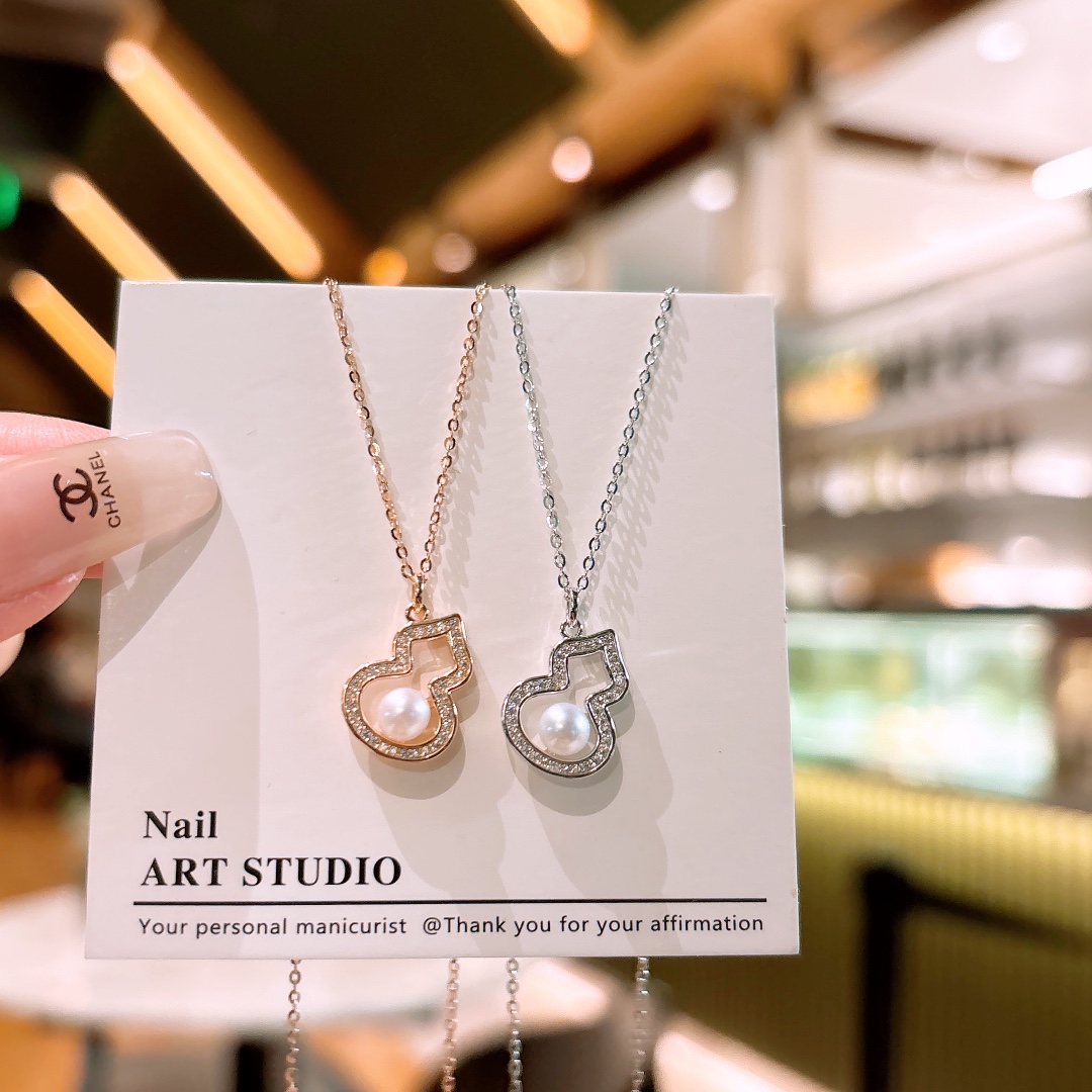 High Polish Silver Necklace Delicate Mother's Day Gold