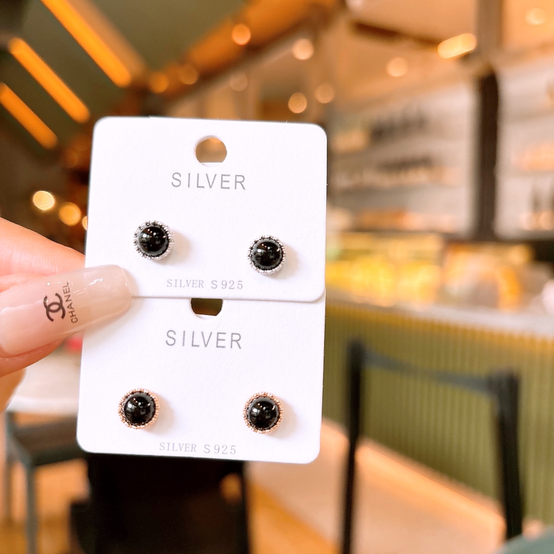 Low Allergy Silver Earrings Lively Graduation Silver