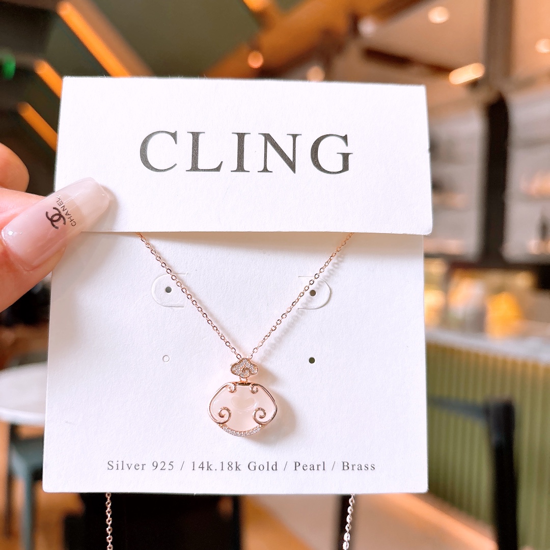 Hypoallergenic Silver Necklace Light Luxury Housewarming Silver