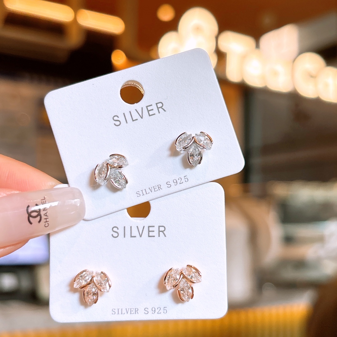 S925 Sterling Silver Earrings Vintage Office Gold