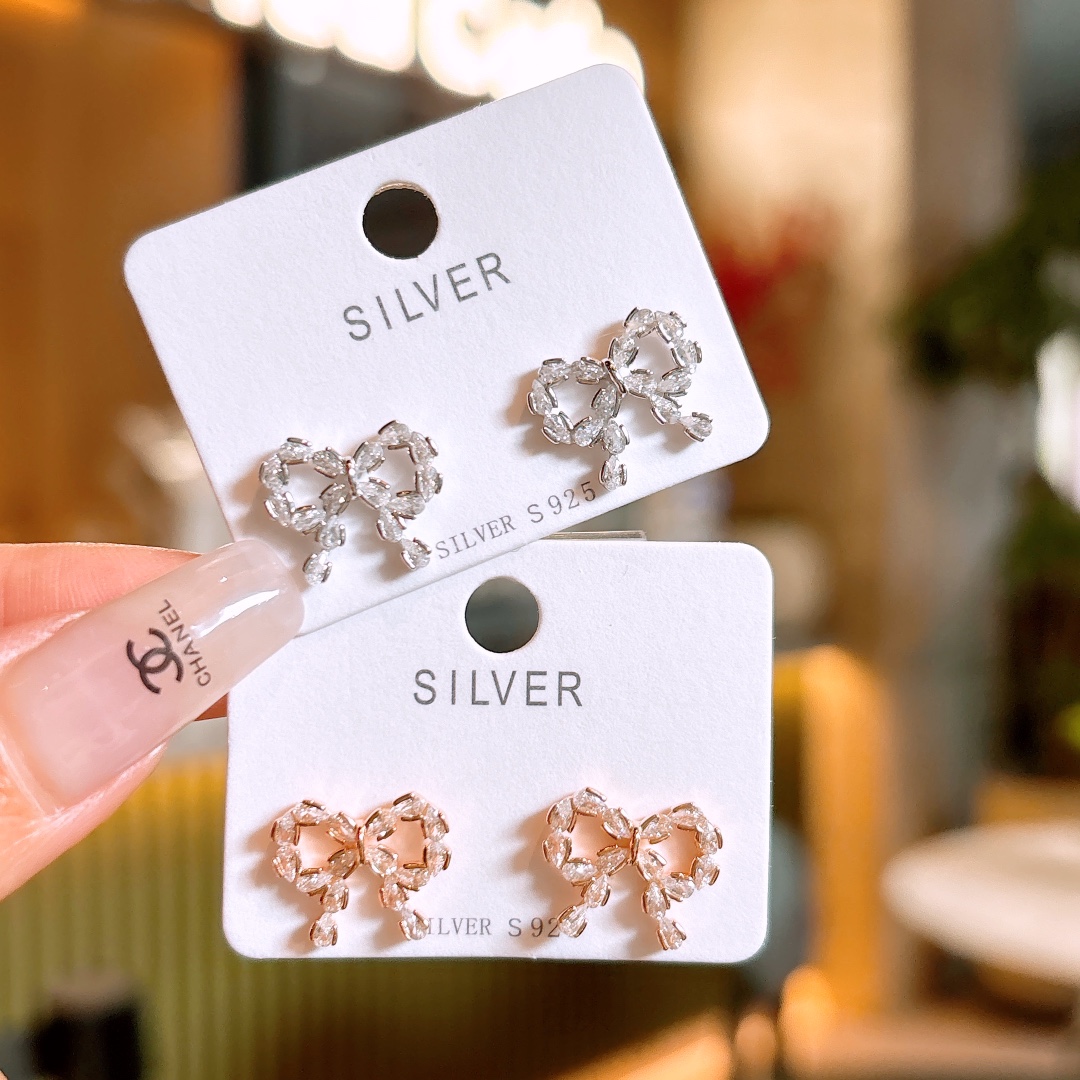 Low Allergy Silver Earrings Vintage Confession Silver