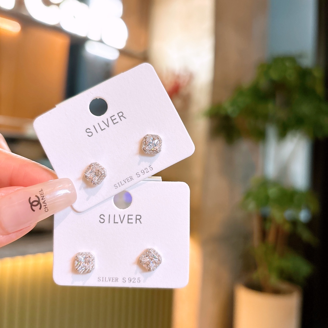 Hypoallergenic Silver Earrings Chic Mother's Birthday Gold