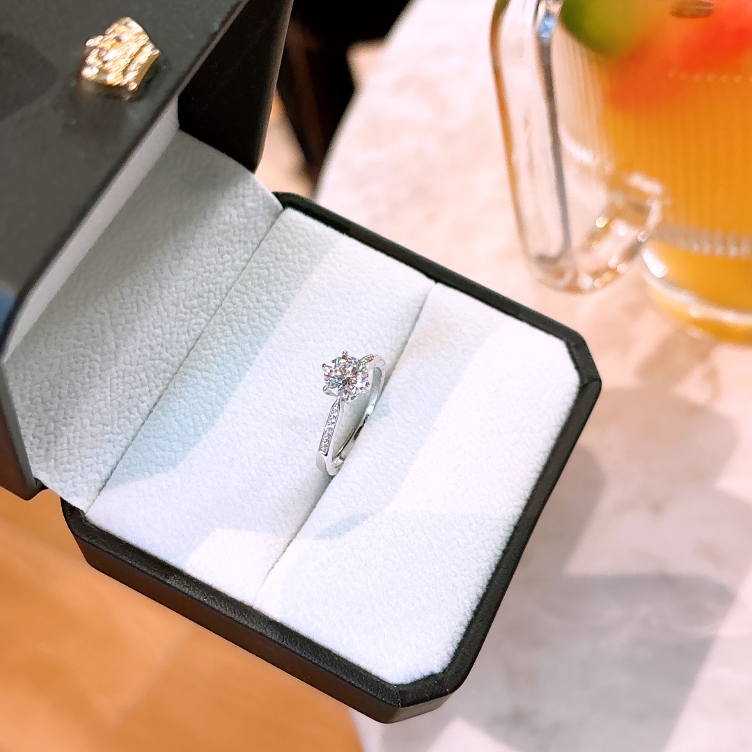 Low Allergy Silver Moissanite Ring Girly Gift for Her Gold