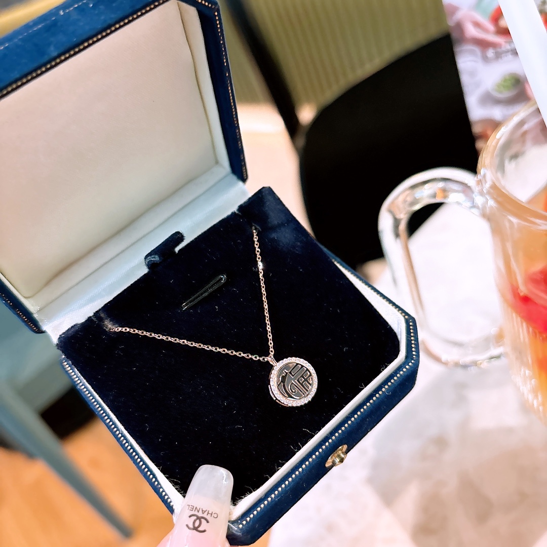 Low Allergy Silver Necklace Lively Engagement Gold