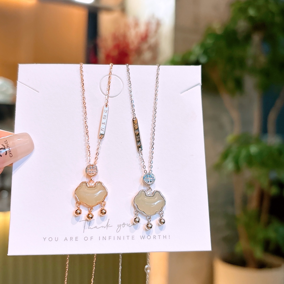 Hypoallergenic Silver Hetian Jade Necklace Minimalist Date Night