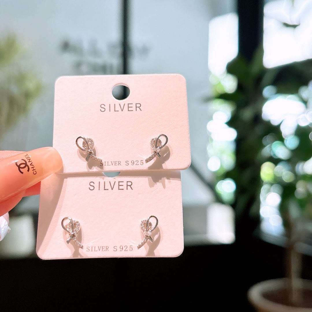 S925 Sterlingsilber Ohrringe Leichter Luxus Verabredung Silber