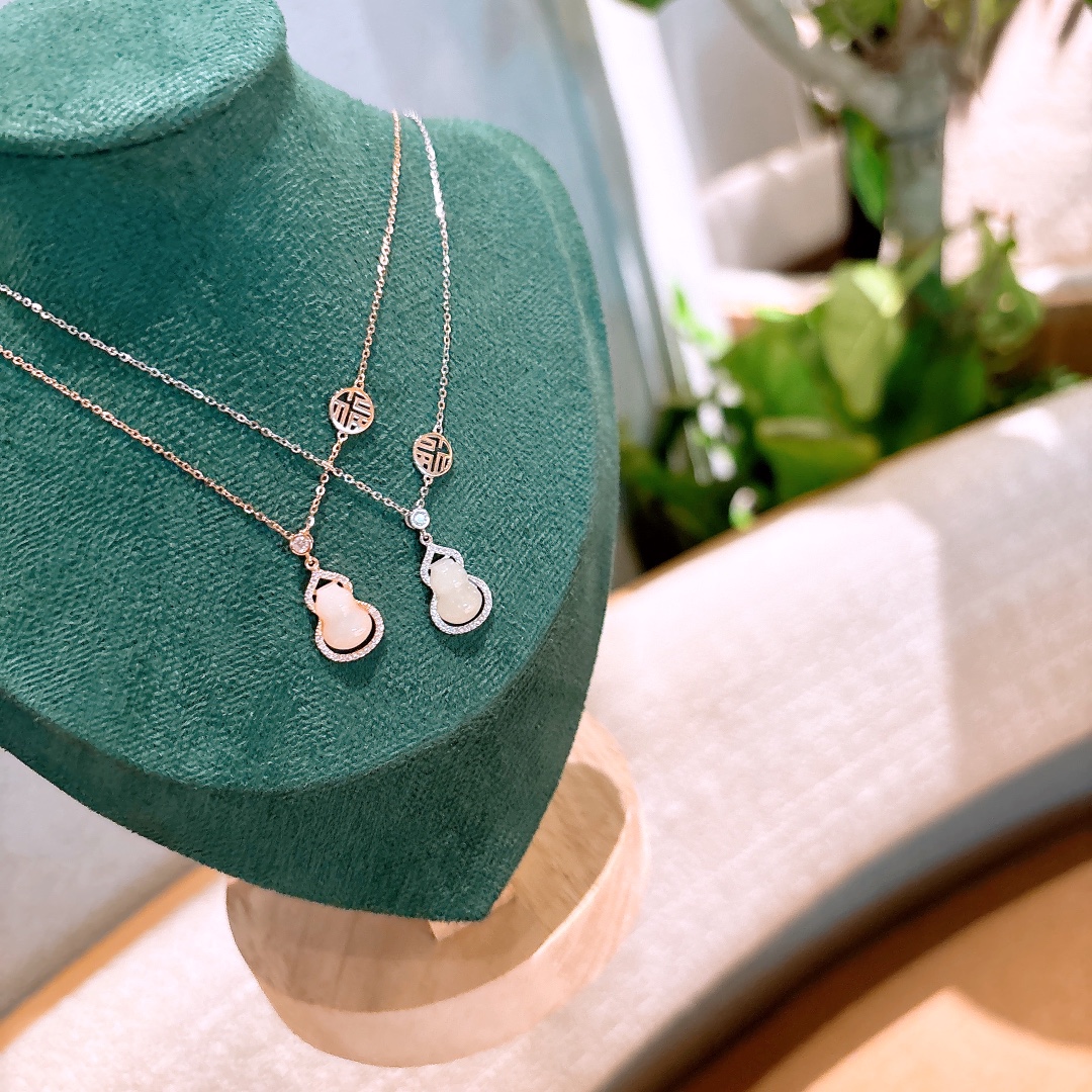 S925 Sterling Silver Hetian Jade Necklace Elegant Annual Party Silver