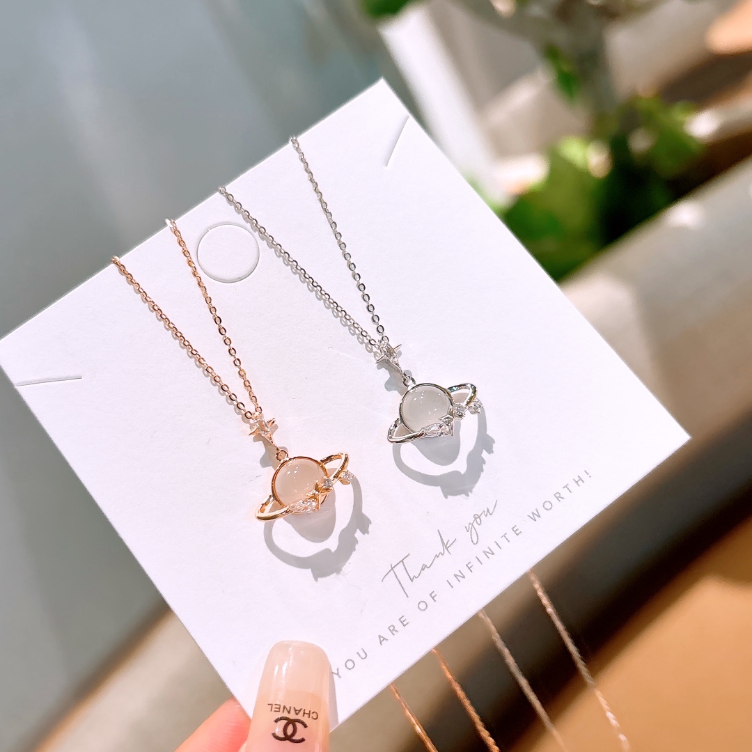 アーティスティック純銀ネックレスゴールド 新年