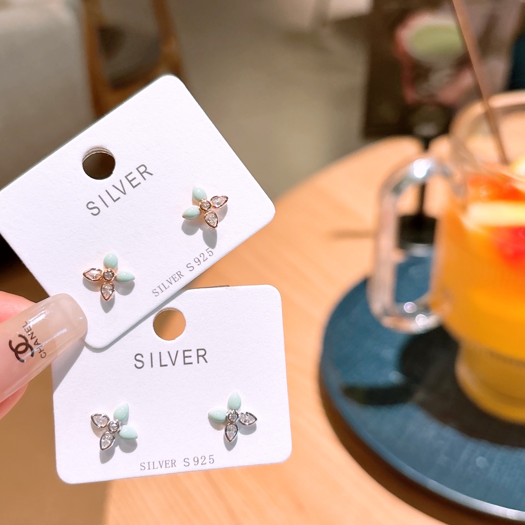 Solid Silver Earrings Lively Valentine's Day Silver