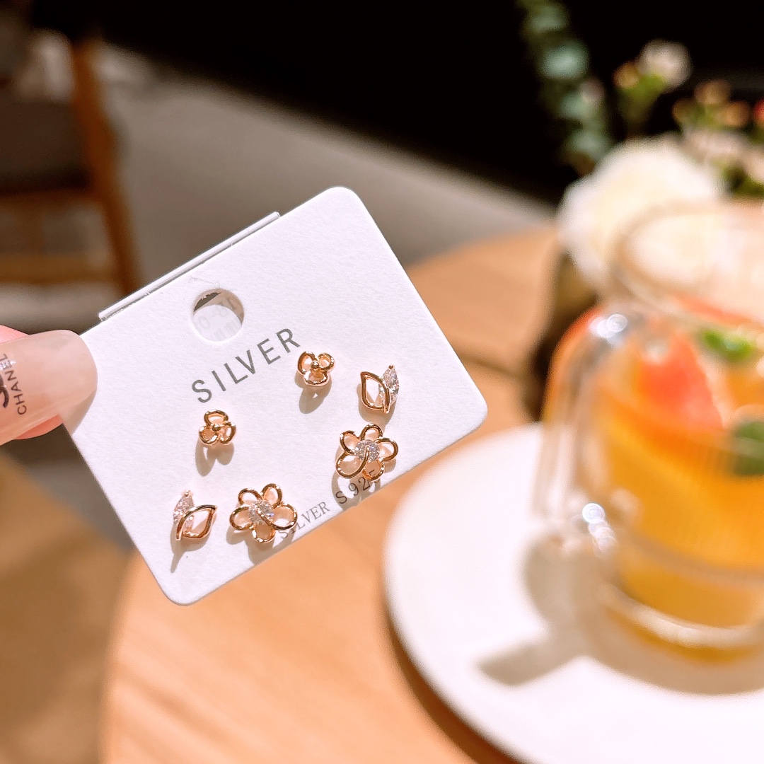 Nickel Free Silver Earrings Soft Christmas Silver