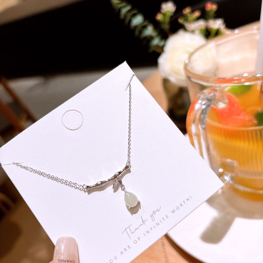High Polish Silver Hetian Jade Necklace Sweet Gift for Her Gold