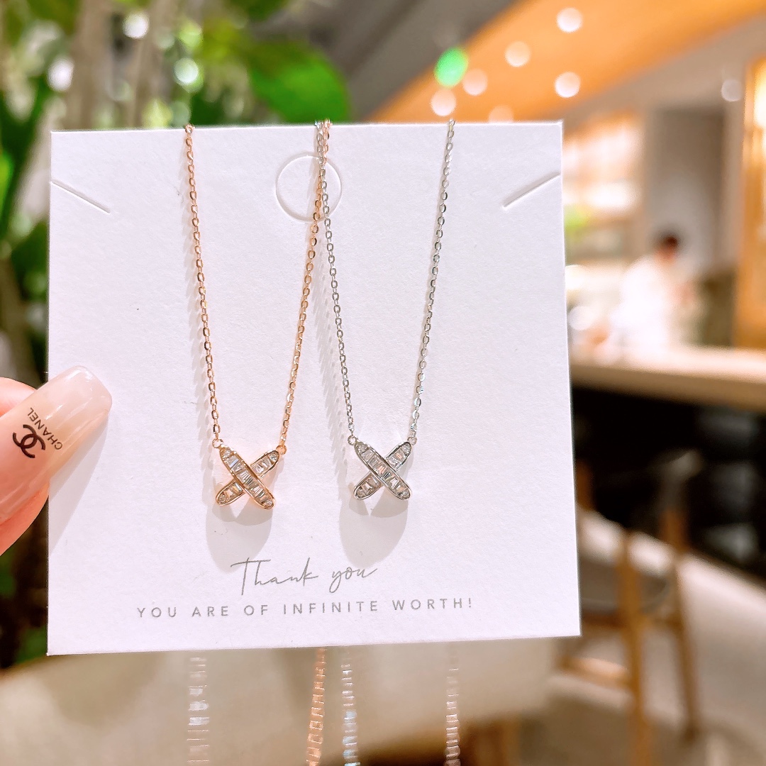 Solid Silver Necklace Sweet & Cool Office Silver