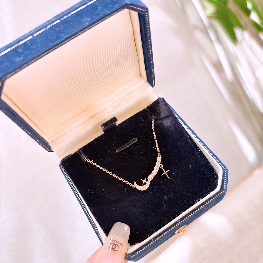 Hypoallergenic Silver Necklace Girly Graduation Gold