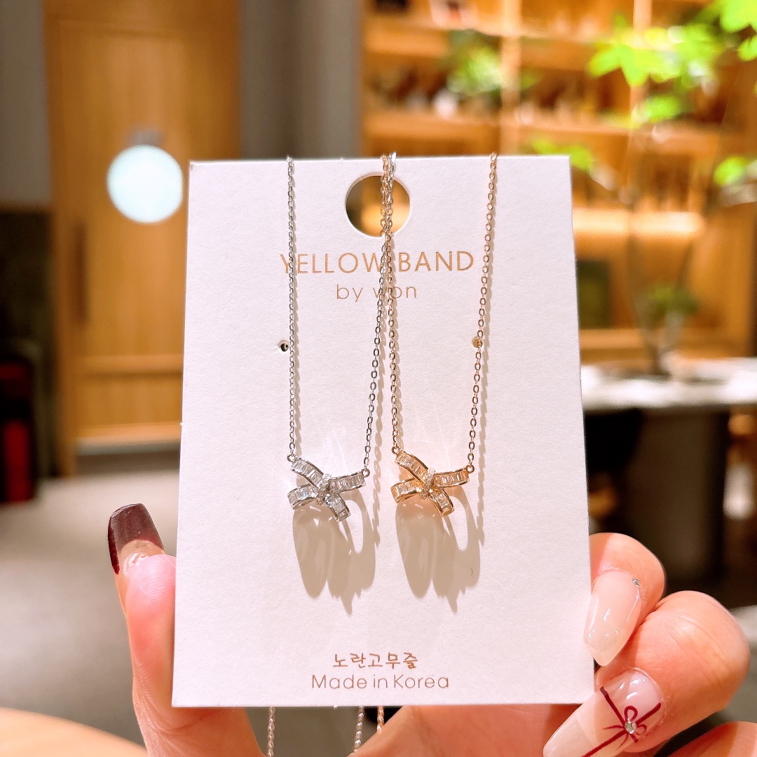 Hypoallergenic Silver Necklace Light Luxury Engagement Gold