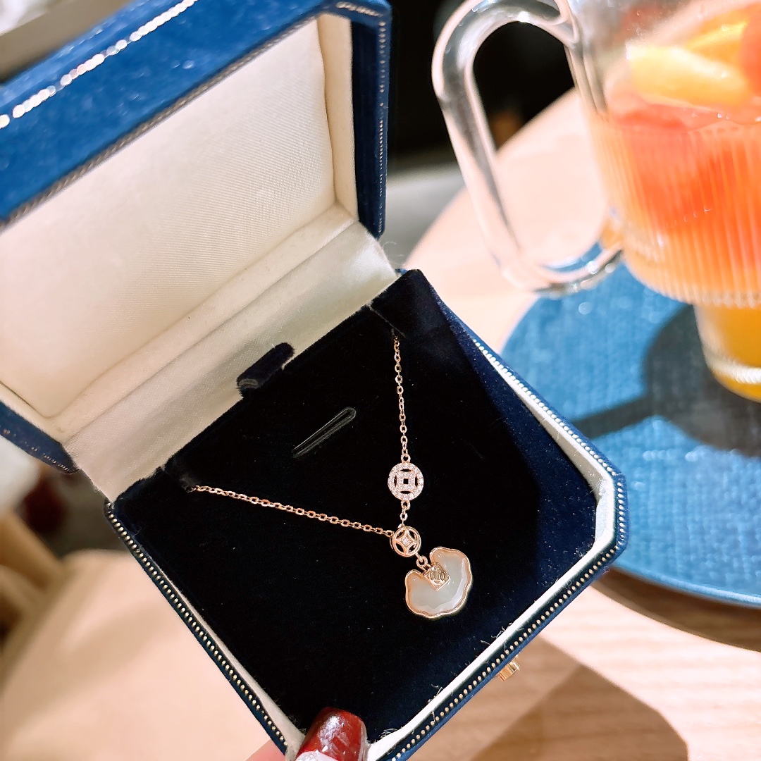 Nickel Free Silver Hetian Jade Necklace Sweet New Year Silver