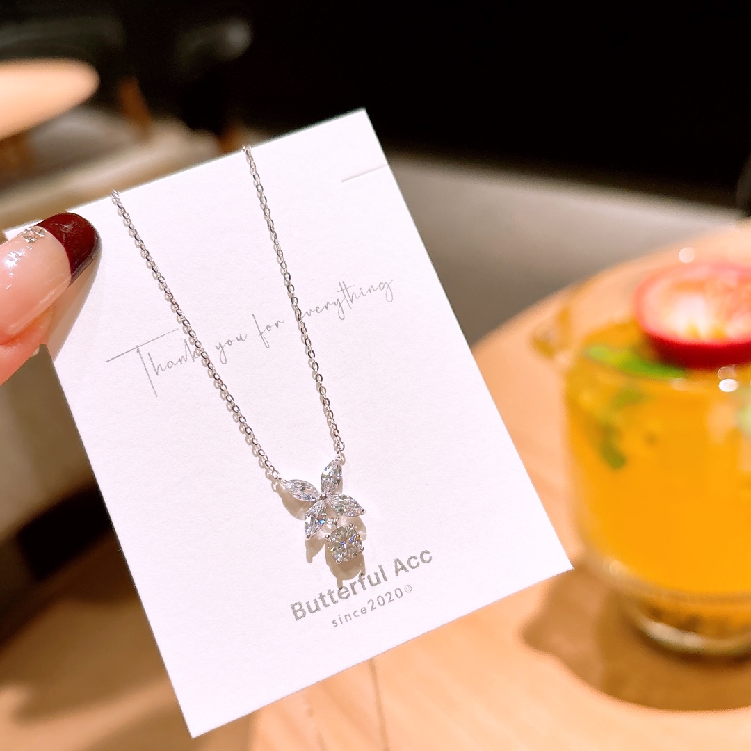 Solid Silver Moissanite Necklace Artistic Christmas Gold