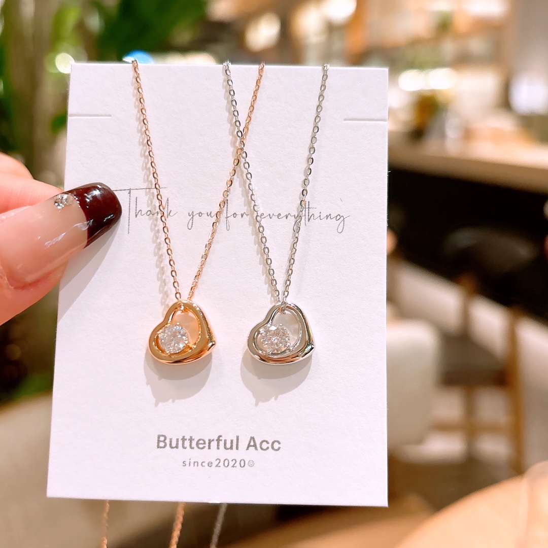 甘いファインシルバーモアッサナイトネックレスシルバー デート