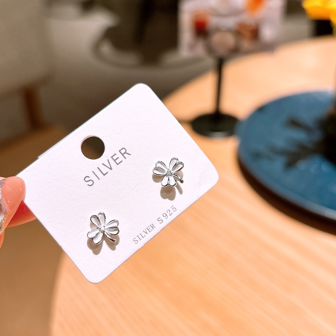 Low Allergy Silver Earrings Pure New Year Gold