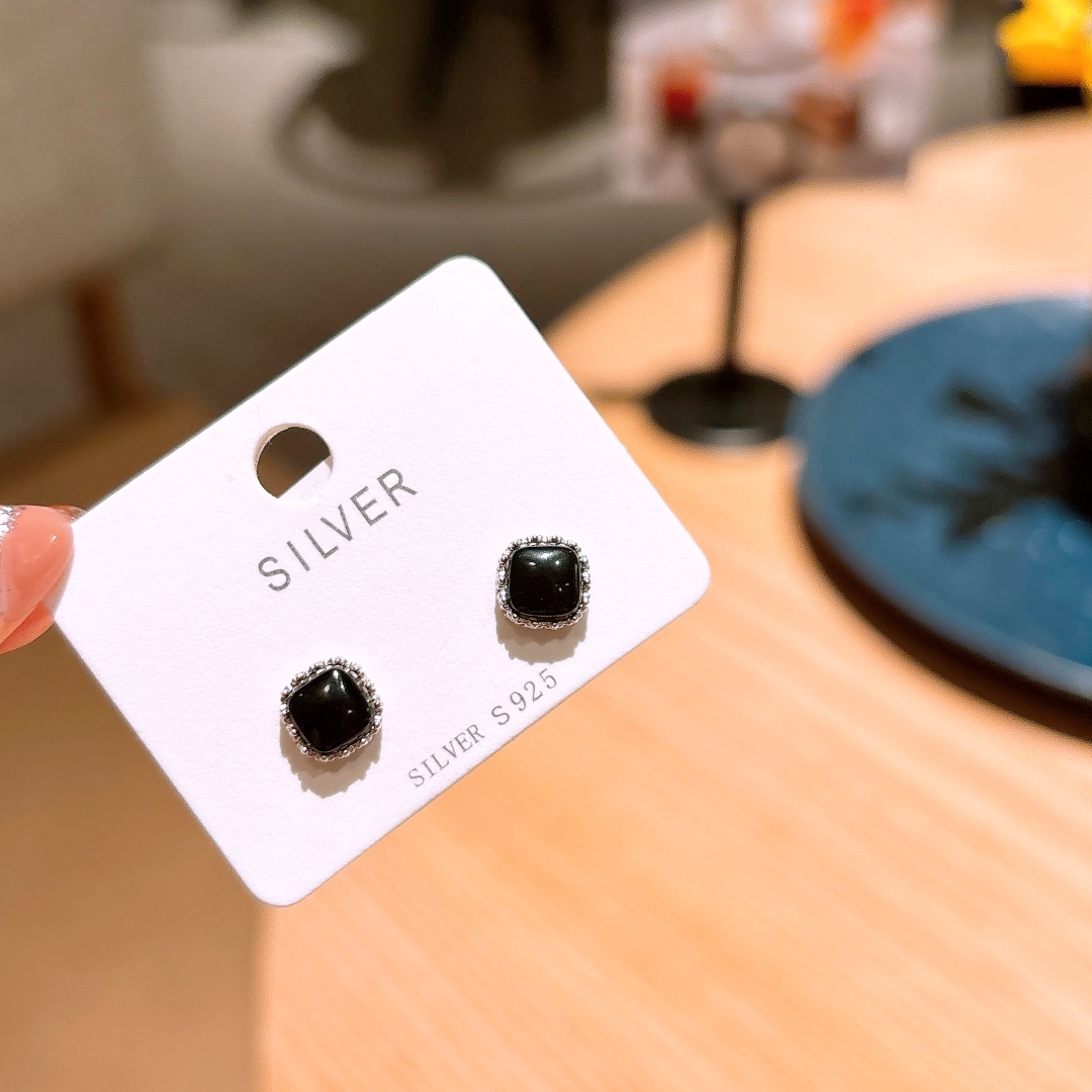 925 Silver Earrings Soft New Year Silver