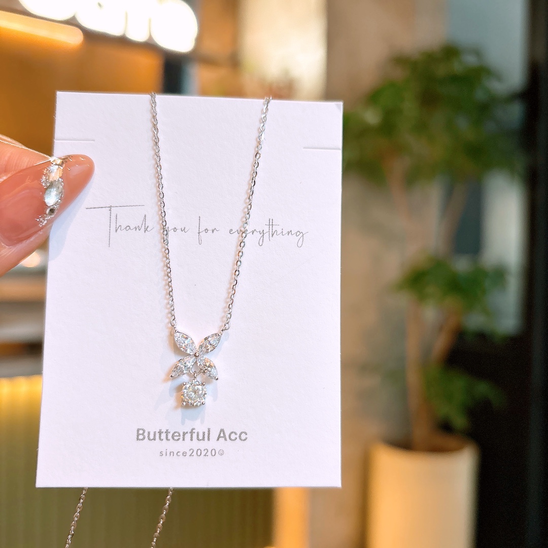 ミニマルアレルギー対応シルバーモアッサナイトネックレスシルバー 旅行