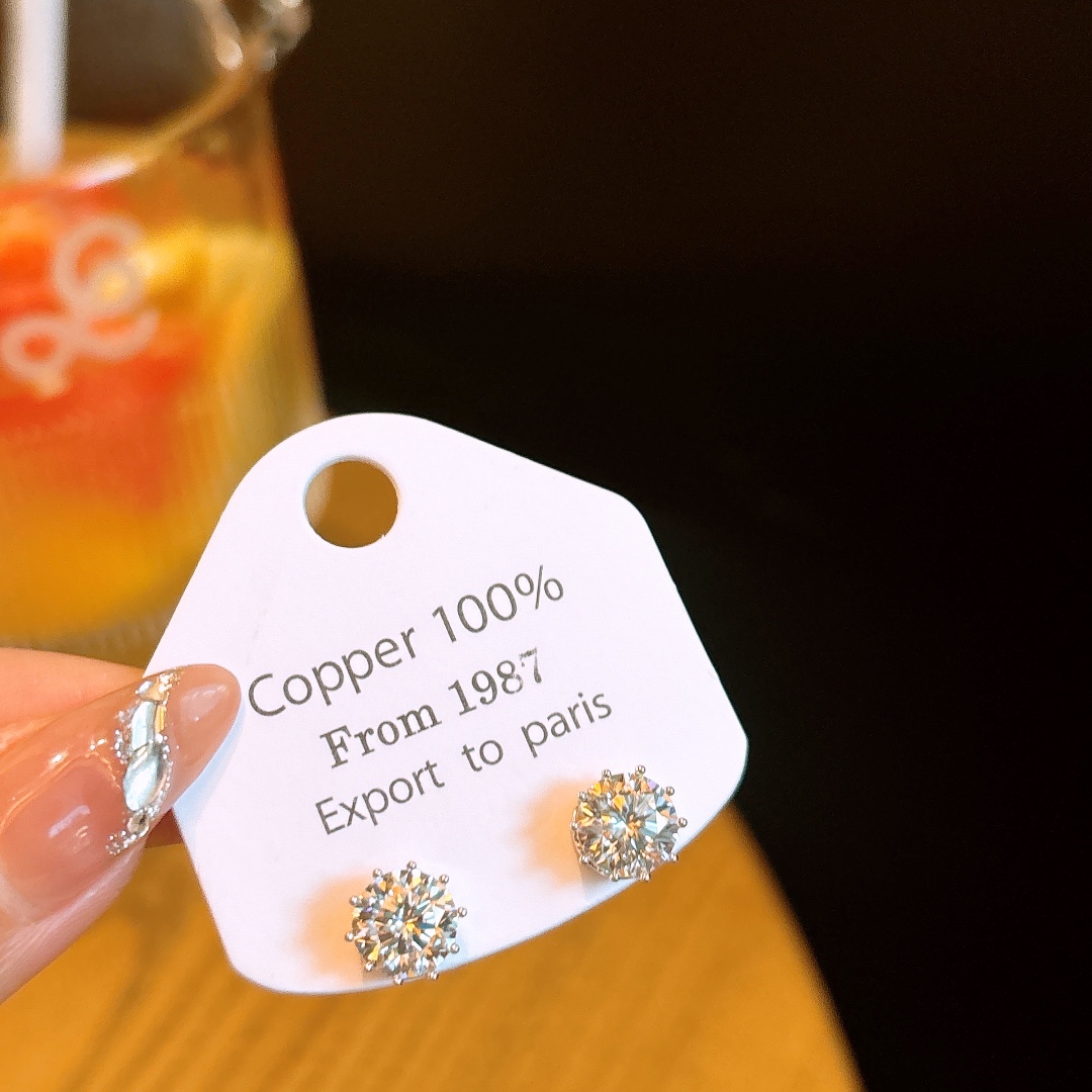 925 Silver Moissanite Studs Chic Mother's Birthday Gold