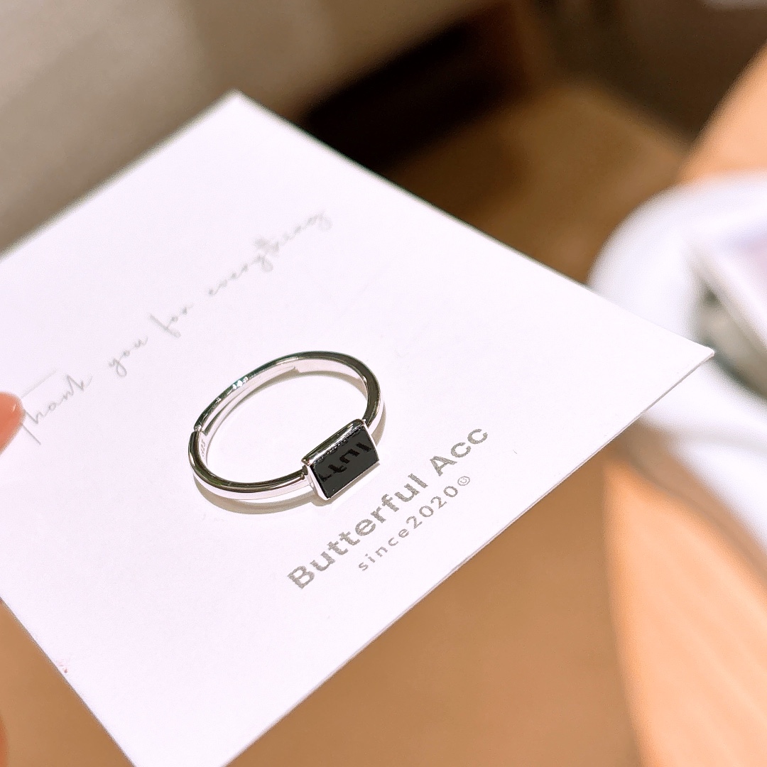 Low Allergy Silver Ring Lively Graduation Silver