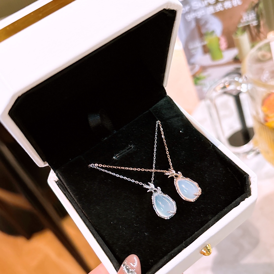 Hypoallergenic Silver Necklace Intellectual Everyday Wear Silver